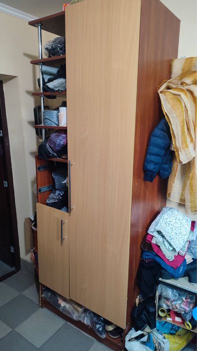 Продам шафу бу з поличками