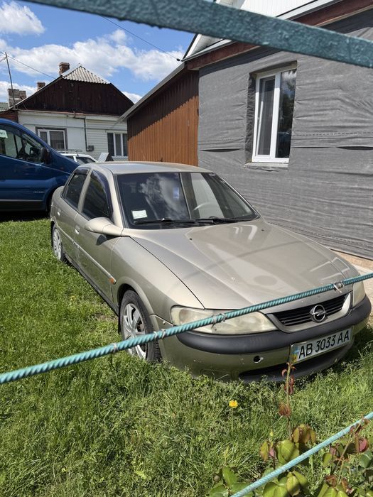 Opel Vektra 1.8 бензин гідрач кондиціонер сів і поїхав ціна топ