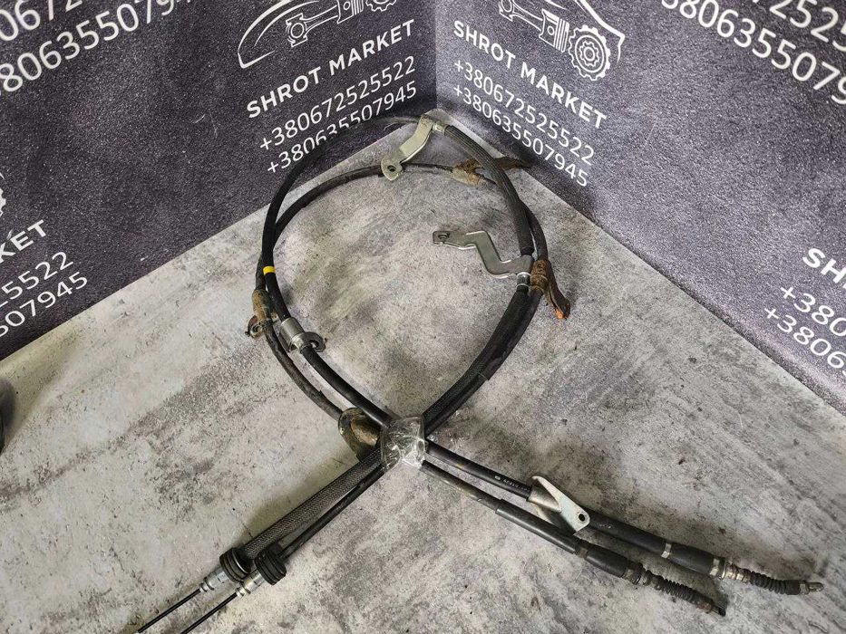 Тросик ручника стоянкового гальма лівий та правий Kia Ceed 2 JD