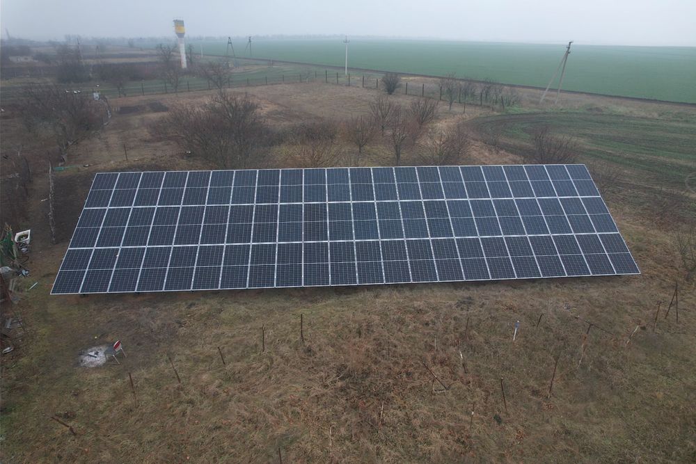 Сонячні панелі, інвертора, кріплення, обладнання для монтажа