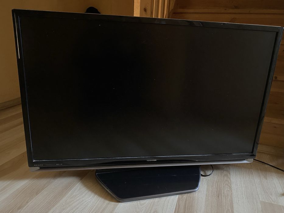 Telewizor plazmowy 42 cali toshiba pilot jest telewizor jest cieżki