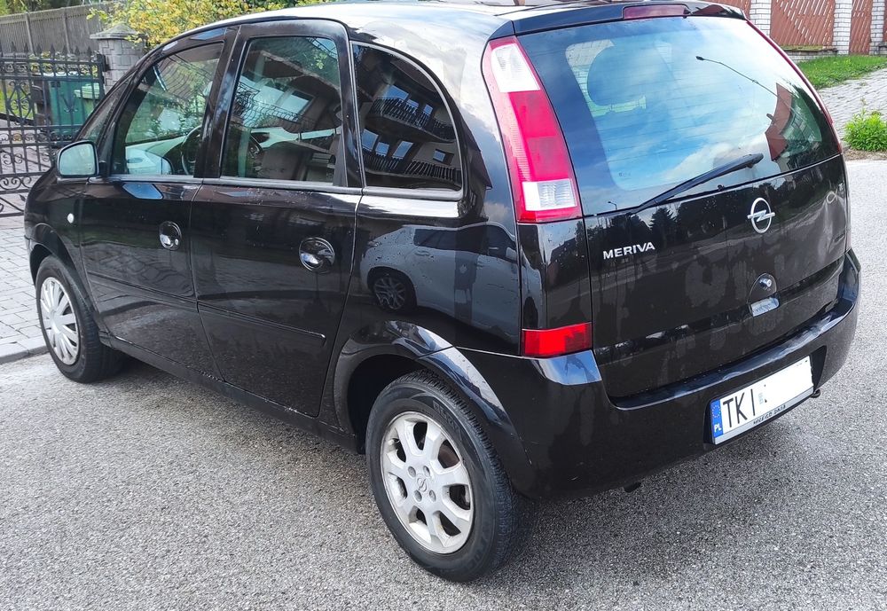 Opel Meriva A garażowany