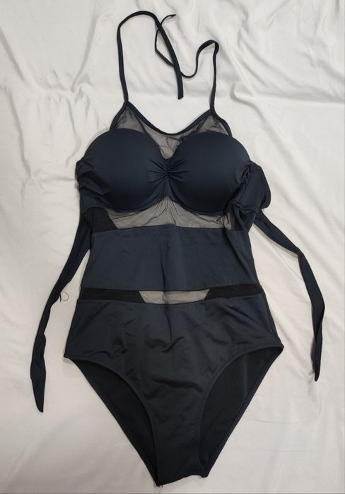 Купальник суцільний