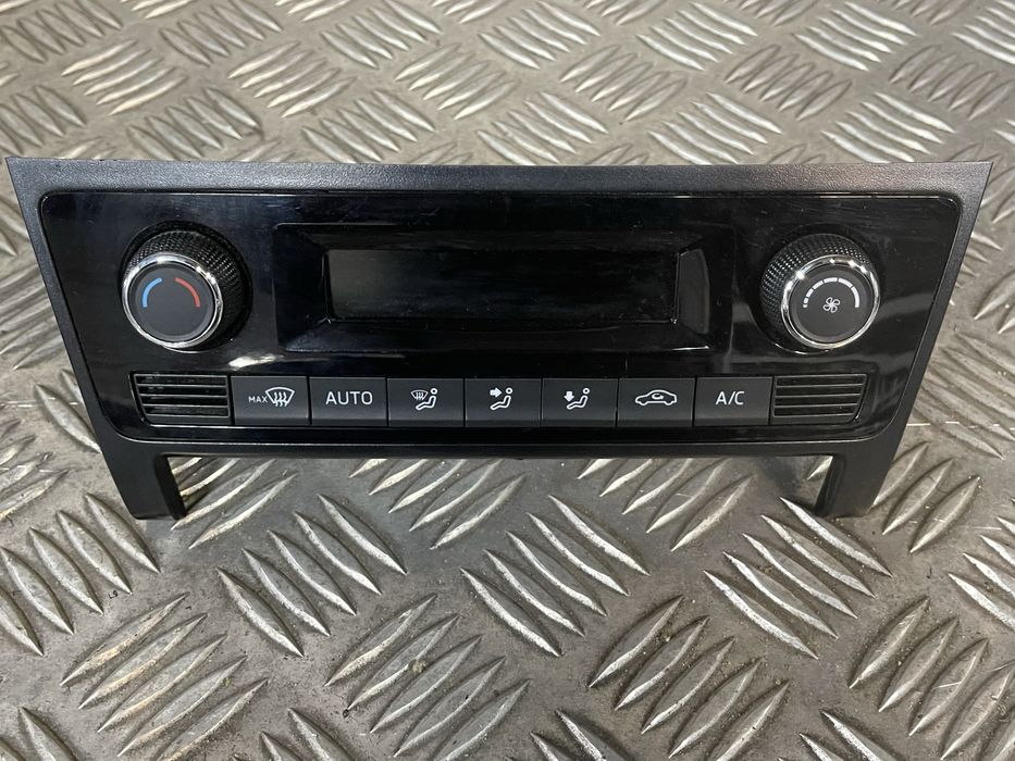 Panel nawiewu klimatyzacji skoda rapid lll lift 17>