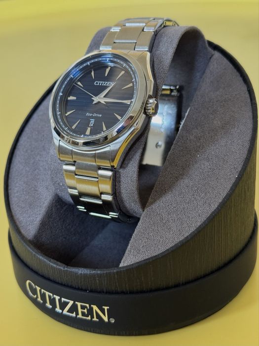 Zegarek CITIZEN J810