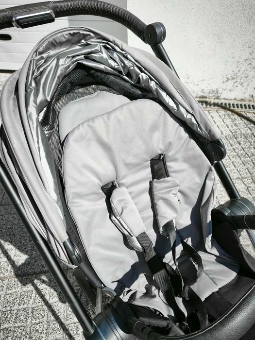 Carrinho passeio Cybex Mios + capa chuva + forro extra + adaptadores cloud z