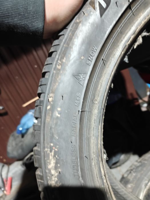 Opony zimowe Bridgestone Blizzak 215/50 R18