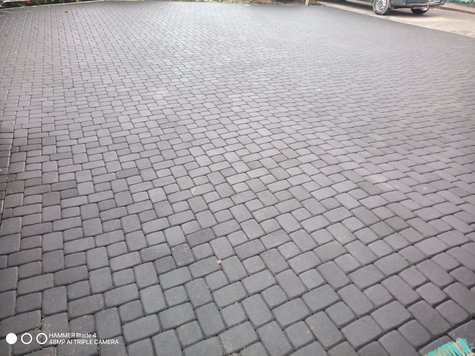 Układanie kostki brukowej