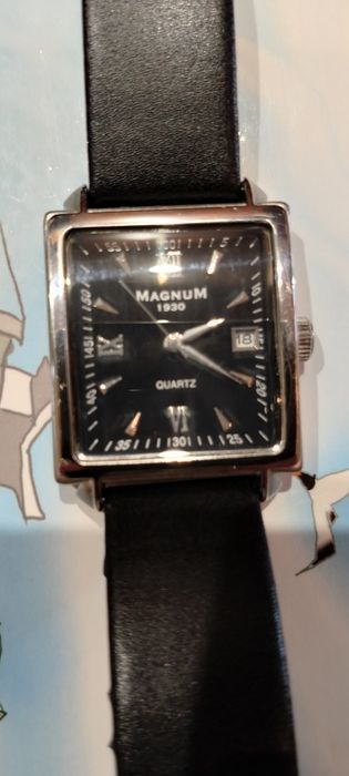 Годинник Magnum 1930 – позачасовий вінтажний 2500грн