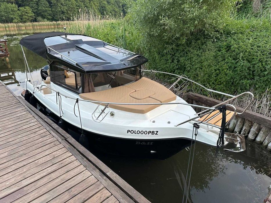 Nowa łódź motorowa Texas 695 Pilot House Mercury Honda 2026