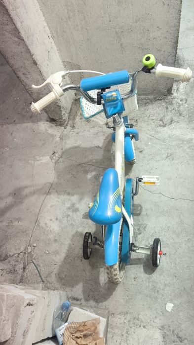 Rower z kołkami bocznymi dla dziecka