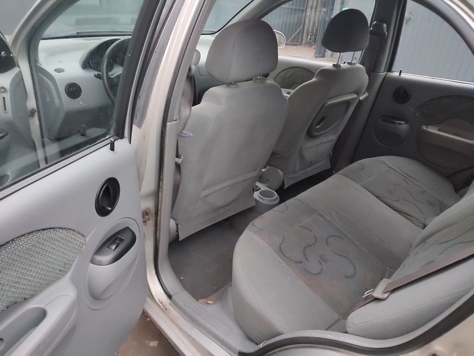 Разборка запчасти на Шевроле Авео т 200 Chevrolet Aveo на автомате.