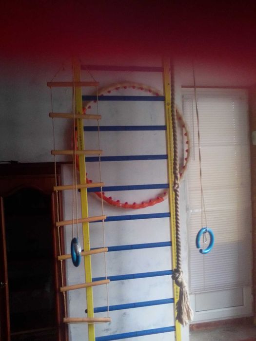 Продам детскую стенку