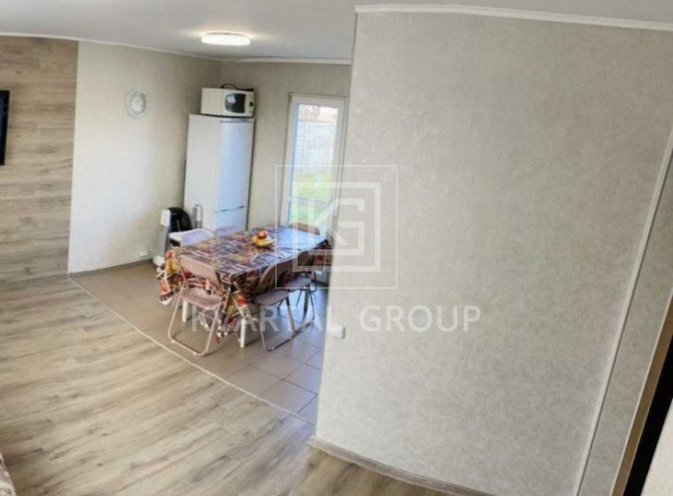 Продаж двоповерхового будинку з ремонтом.   Без комісії.