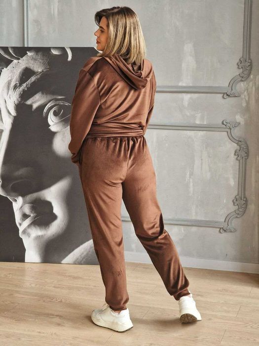 Жіночий велюровий спортивний костюм, багато кольорів, розміри: 44-68