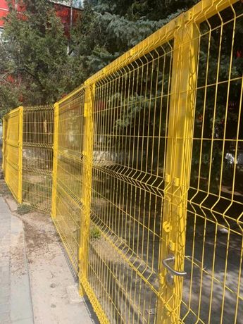 Желтый забор фото Желтый забор фото