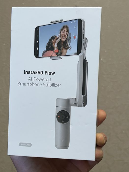Insta360 Flow Al-Powered Smartphone Stabilizer