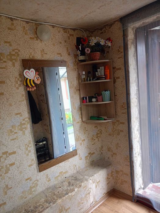 Продаєця частина будинку