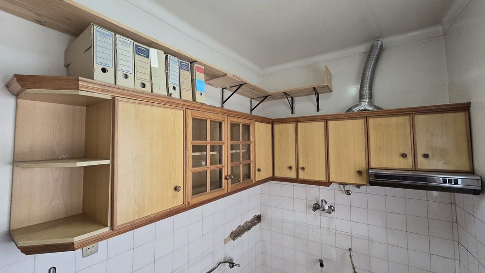 Moveis de cozinha urgente devido a obras