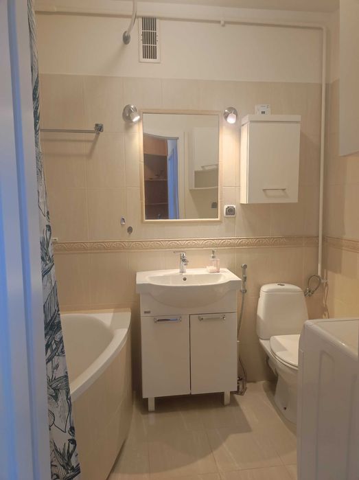 Wynajmę PRZESTRONNE mieszkanie dwupokojowe z dużym balkonem PARTER, dzielnica WYCZERPY