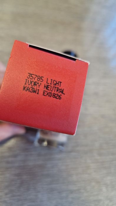 Podkład everlasting Light Ivory Neutral