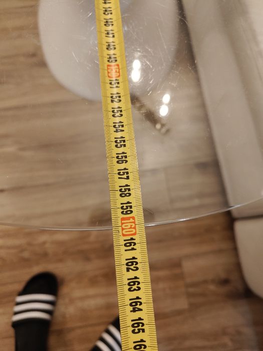 Stół szklany do jadalni salonu owalny