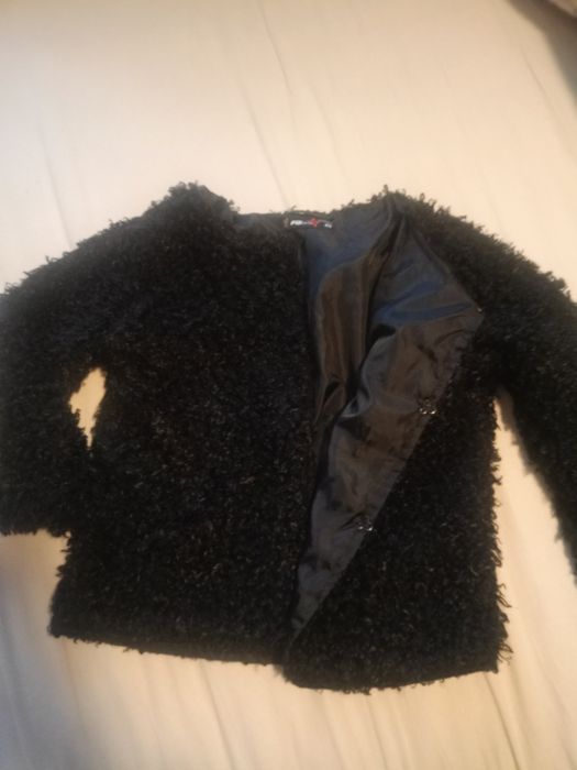 Futerko, bolerko czarne