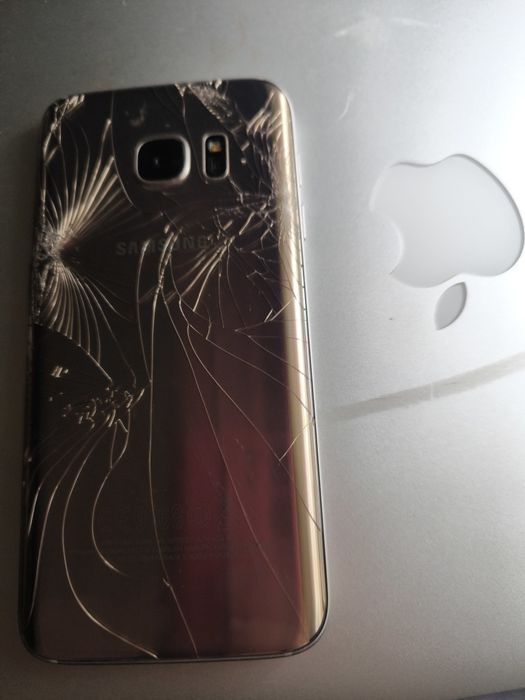 Samsung S7  Złoty