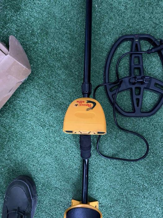 Металошукач Raider 400. Металлоискатель Ace