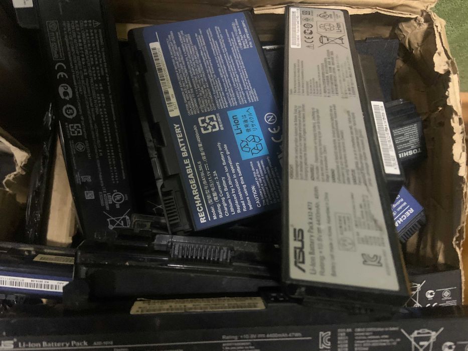 АКУМУЛЯТОРИ неробочі від ноутбуків 18650 6елементів!!