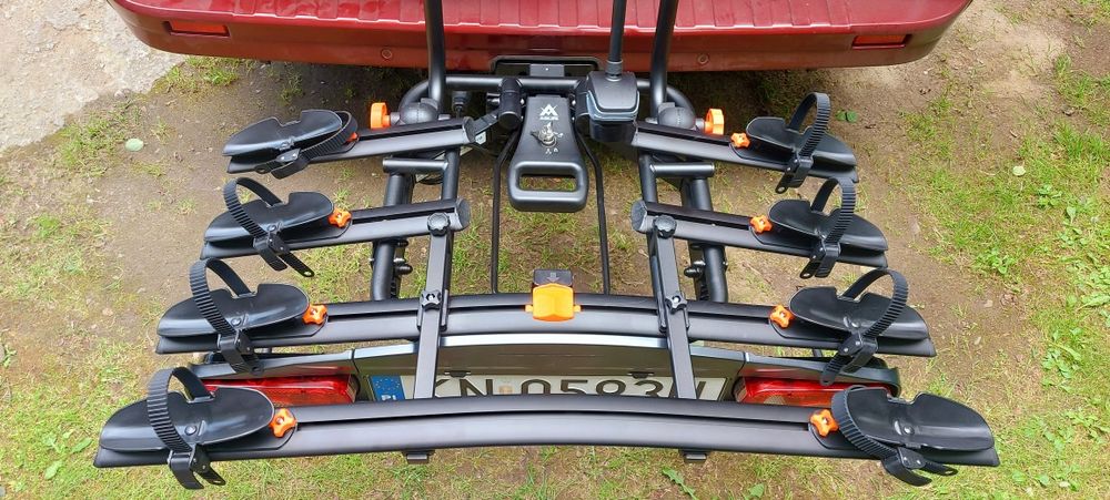 Bagażnik rowerowy na hak uchylny Aguri Active 3+1 Bike Black 4 rowery jak Thule
