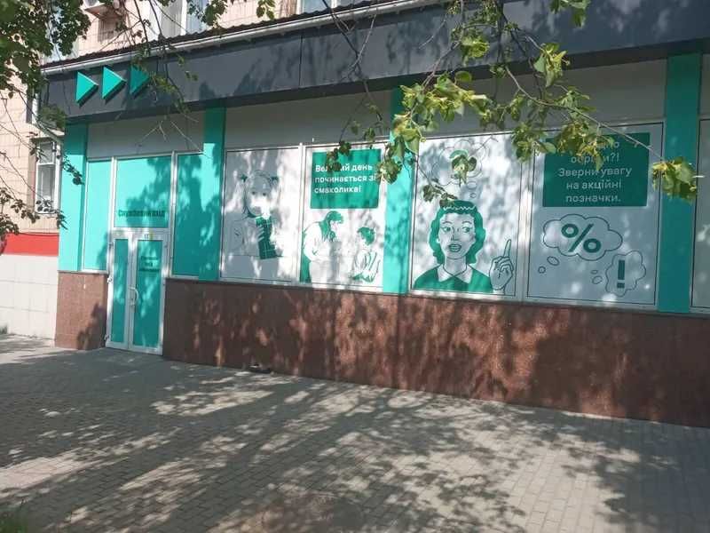 Нежитлове фасадне приміщення загальною площею 269.75 кв.м.