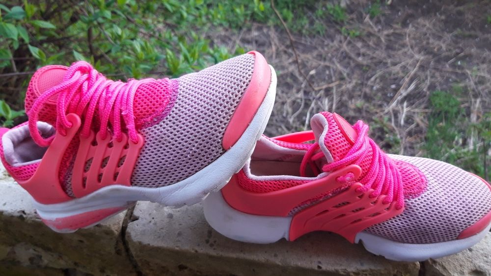 Летние кроссовки 22 см