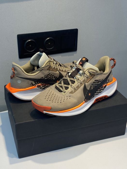 Кросівки Nike ReactX Pegasus Trail 5 42 розмір