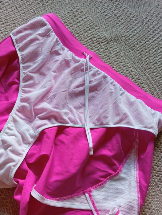 Spodenki damskie Under Armour XL fuksja
