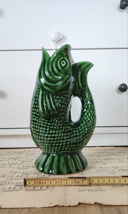 Jarro em forma de peixe - Faiança antiga