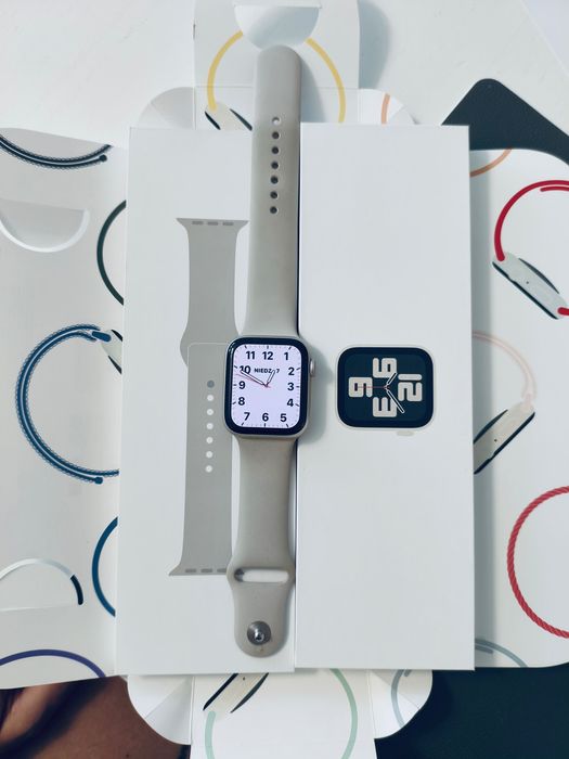 Zegarek Apple Watch SE 2 gen. 45 mm / 100% bateria