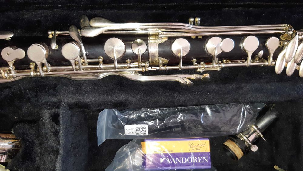 Clarinete Baixo ( madeira) Si bemol Leblanc France