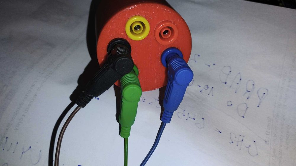 Adapter pomiarowy l1.l2.l3. N.PE 16 A 5 bolców