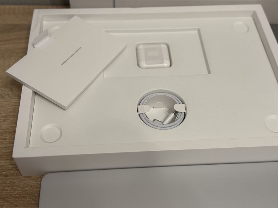 MacBook Air M4 15,3 10CPU/10GPU/16GB/512GB Silver (MW1H3)