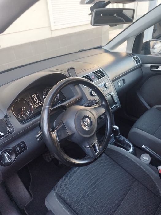 Volkswagen Touran 1.6 TDI DSG de 2011