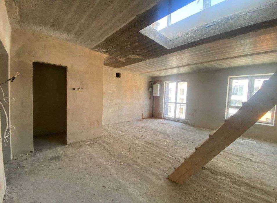 Двохрівнева 3 кімнатна квартира з терасою МЖК вул Нац гвардії