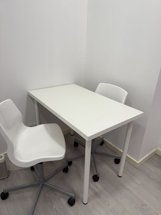 Mesa e cadeiras ikea