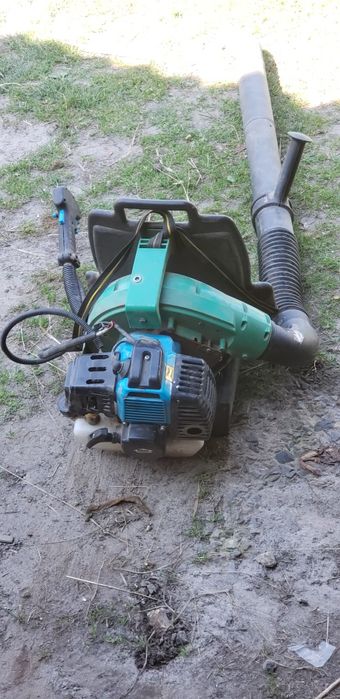 Продам вітродуйку бензинову