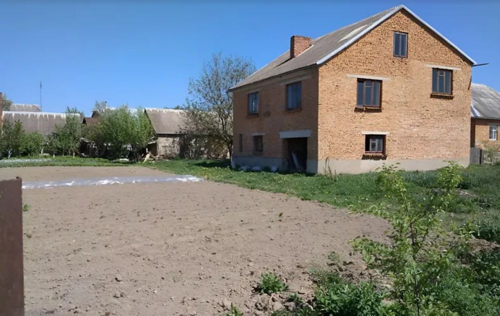 Продаж 2 пов. будинку, м. Кременець