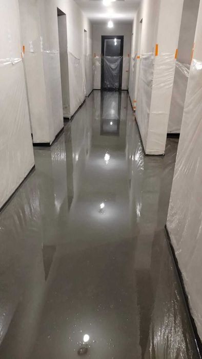 Posadzki przemysłowe podjazdy betonowe zacieranie posadzki chudziak