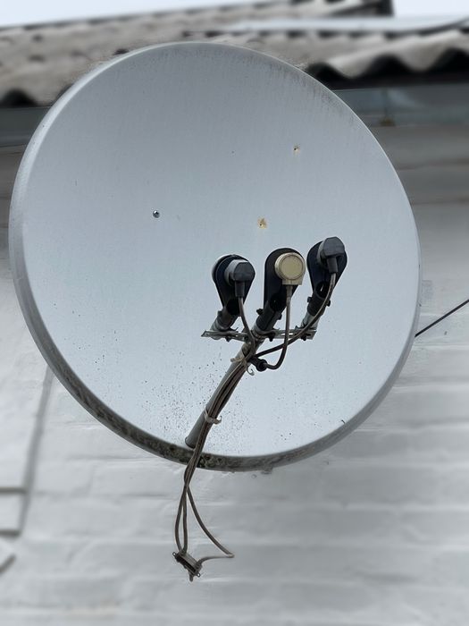 Супутникова антена