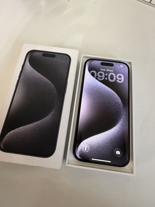 iPhone 15 Pro 128gb Titanium Black Bateria 93%