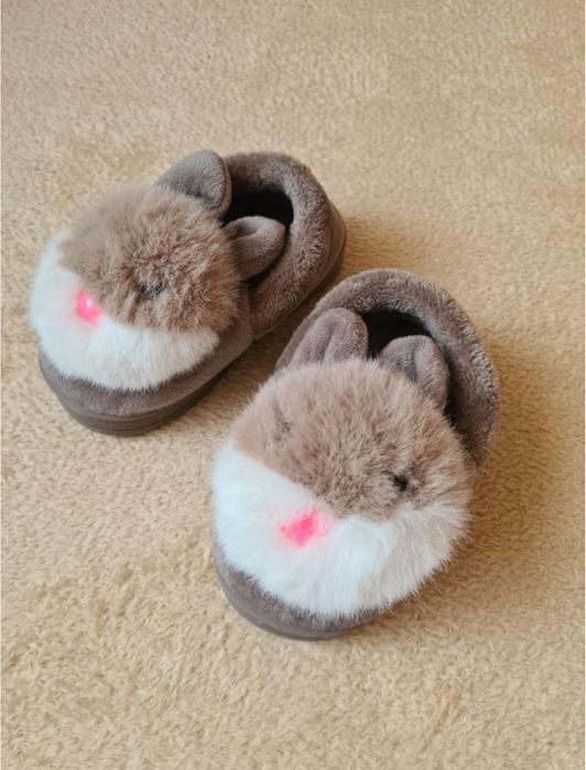 Дитячі тапочки зайчики пухнасті, тапочки для садочка