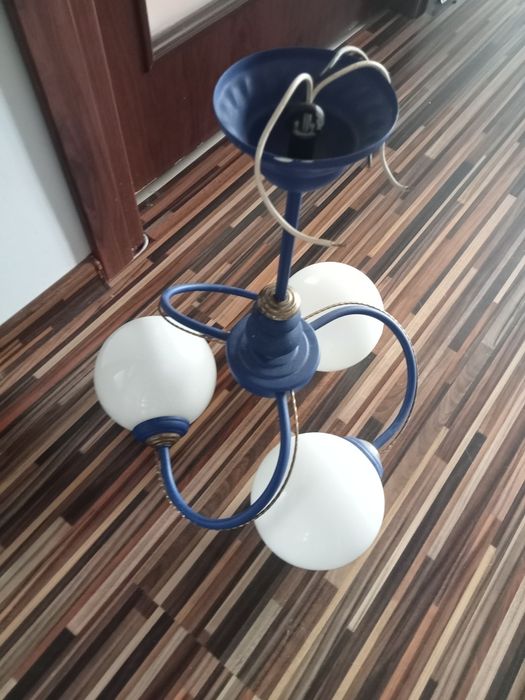 Lampa pokojowa niebieska